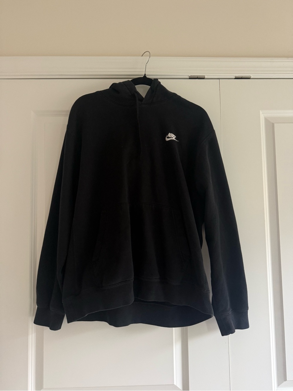 Nike Men’s Black Crewneck Hoodie with Small Logo